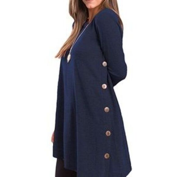 NEW Side Button Flowy Tunic Top - Picture 2 of 8